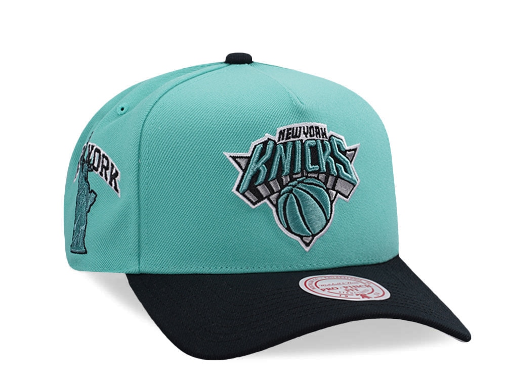 Mitchell & Ness New York Knicks NBA In The City Teal Edition Pro Pinch Fit Snapback Cap