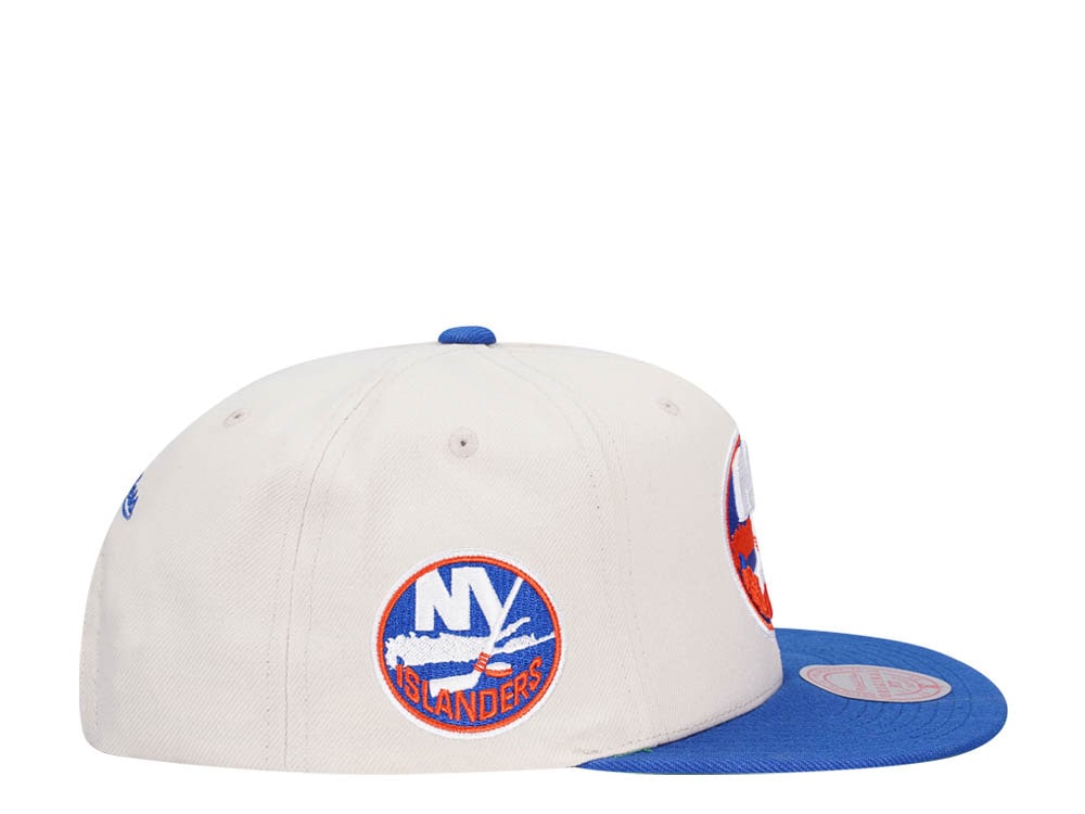 Mitchell & Ness New York Islanders Vintage Off-White Snapback Cap