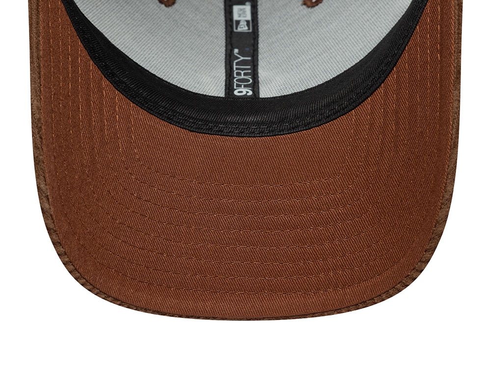 New Era New York Yankees Brown Cord 9Forty M Crown Snapback Cap