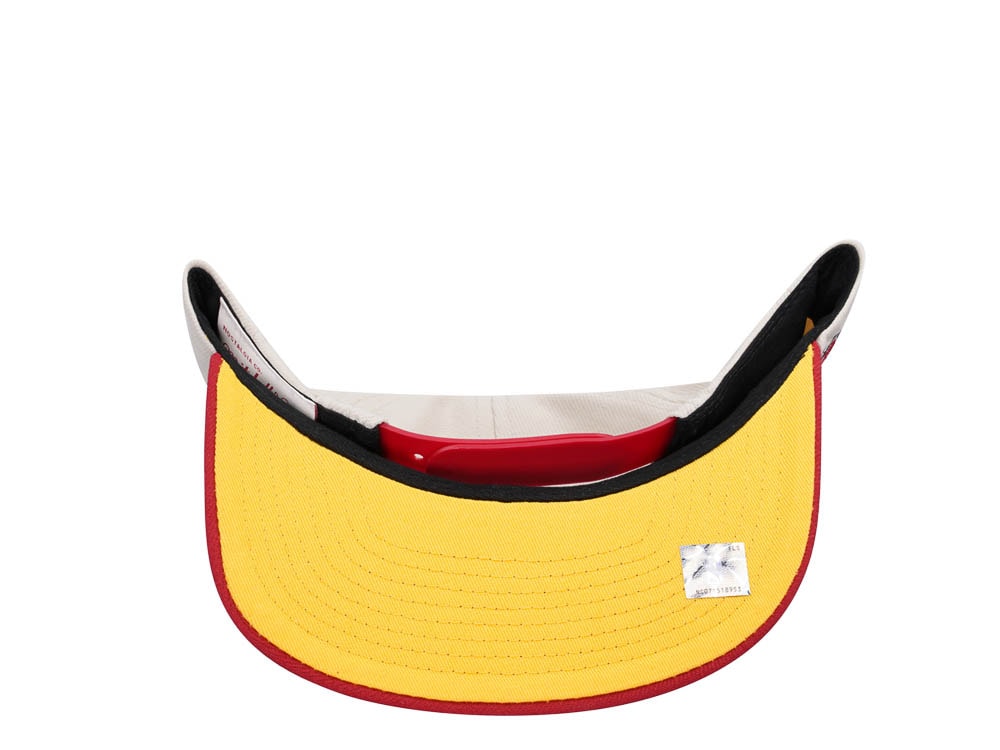 Mitchell & Ness Miami Heat Sail Off White Two Tone Snapback Cap