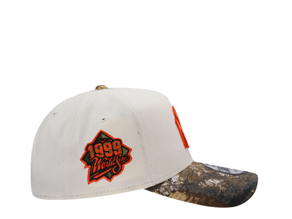 New Era New York Yankees World Series 1999 Chrome Two Tone Edition 9Forty A Frame Snapback Cap