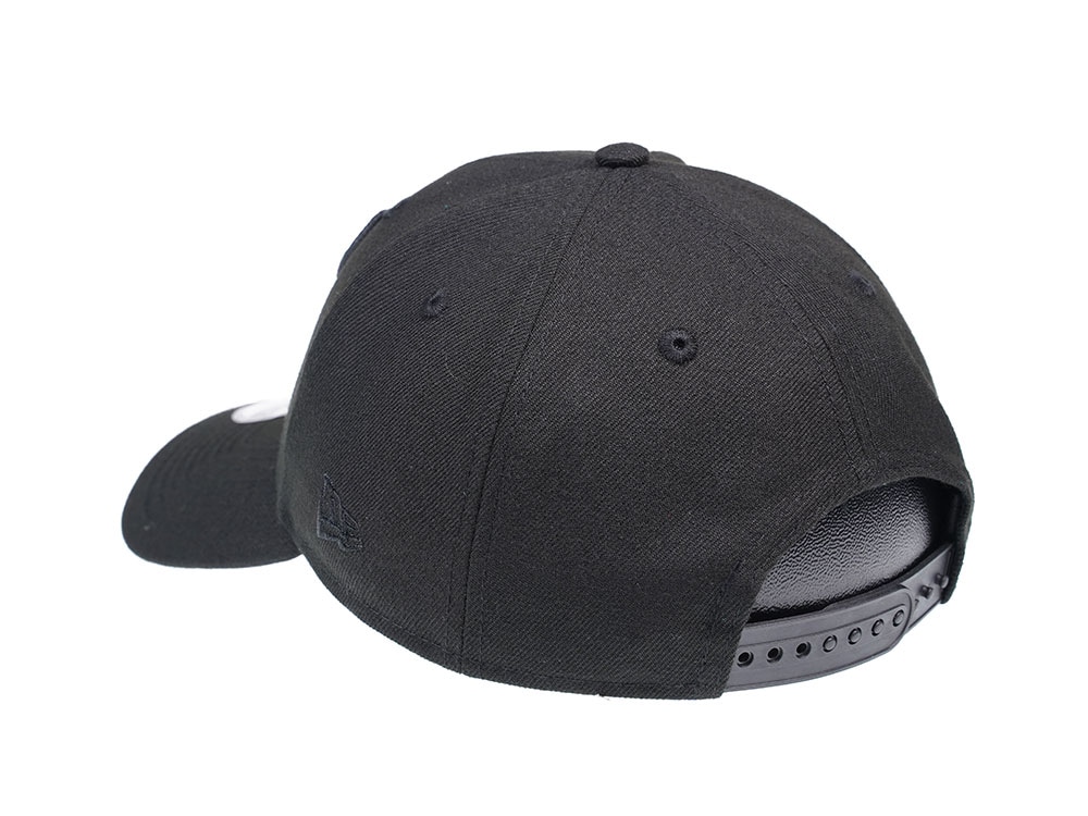 New Era Chicago Bulls Black on Black Edition 9Forty  Snapback Cap