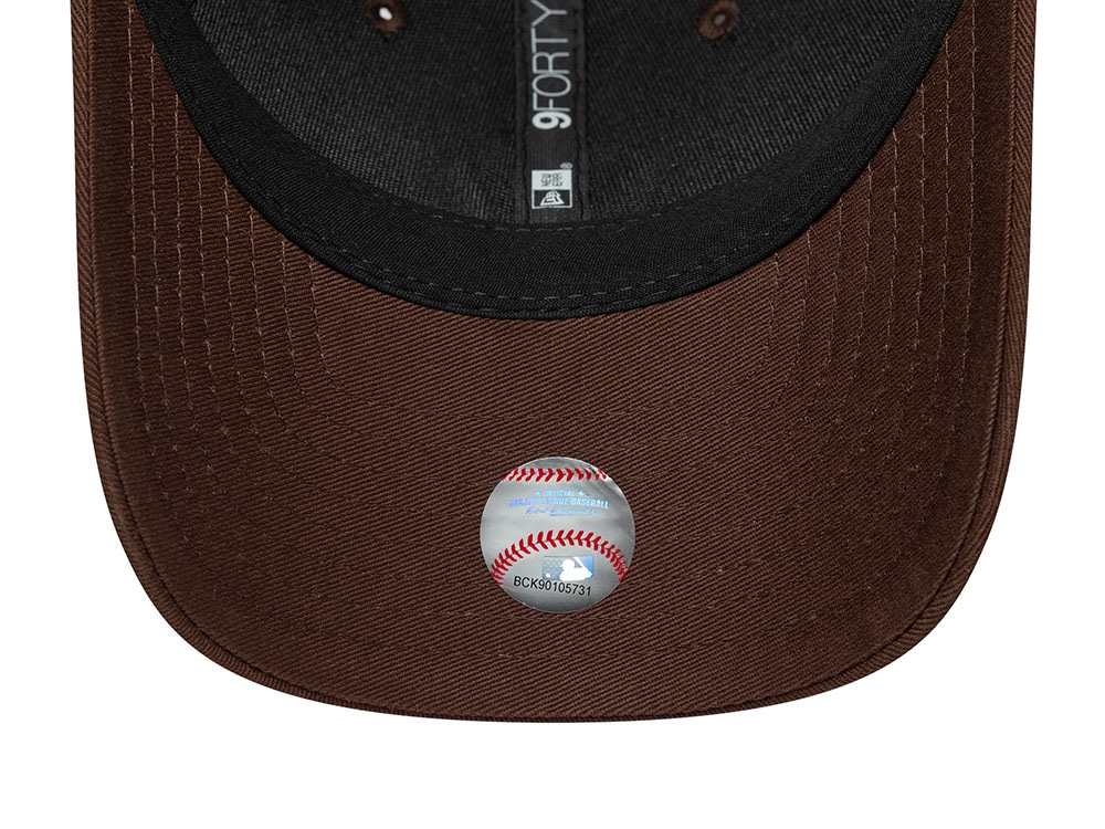 New Era New York Yankees Brown 9Forty M Crown Snapback Cap
