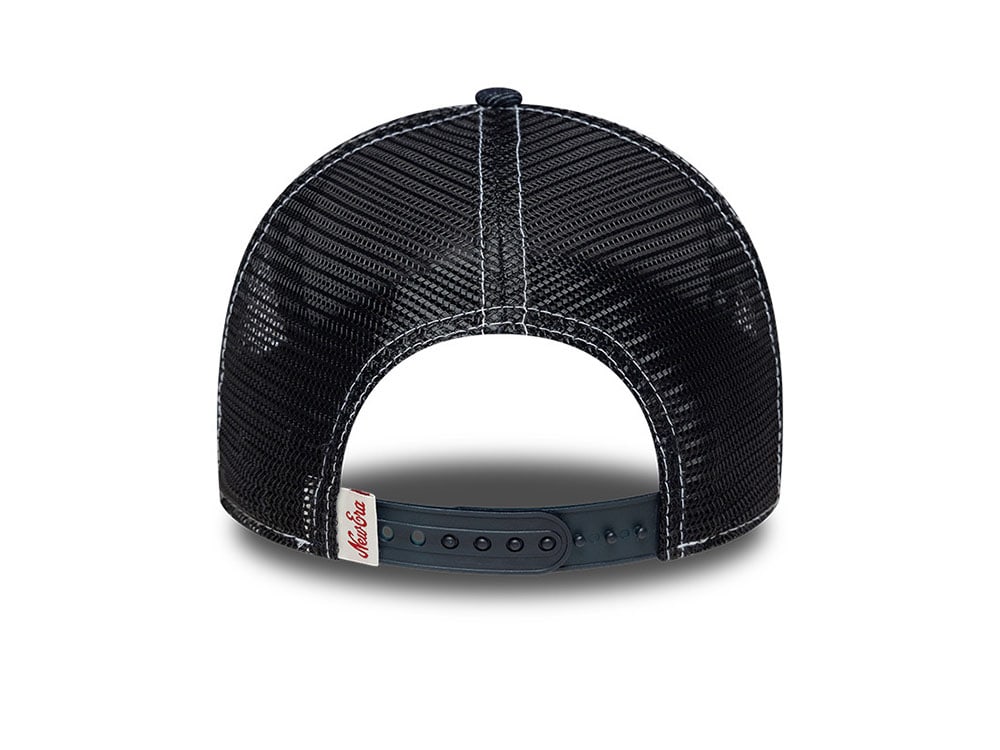 New Era Oval Patch Navy 9Forty Womens Trucker Snapback Cap