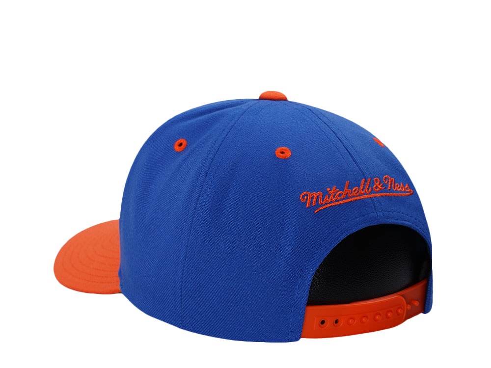 Mitchell & Ness New York Knicks Two Tone Pro Crown Fit Snapback Cap