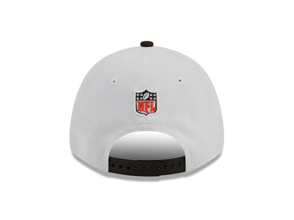 New Era Cleveland Browns NFL Sideline 2023 Brown White  9Forty Snapback Cap