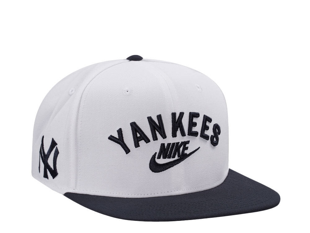 Nike New York Yankees 1927 Cooperstown Dri-Fit White Edition Snapback Cap