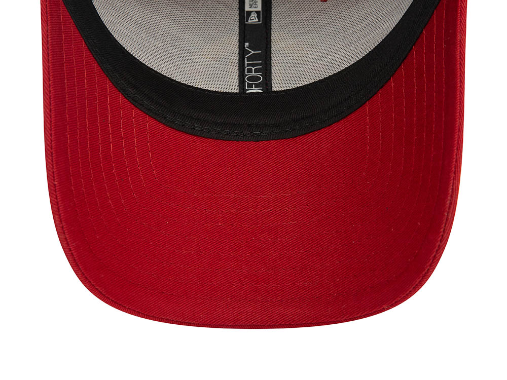 New Era Manchester United Seasonal Red 9Forty Strapback Cap