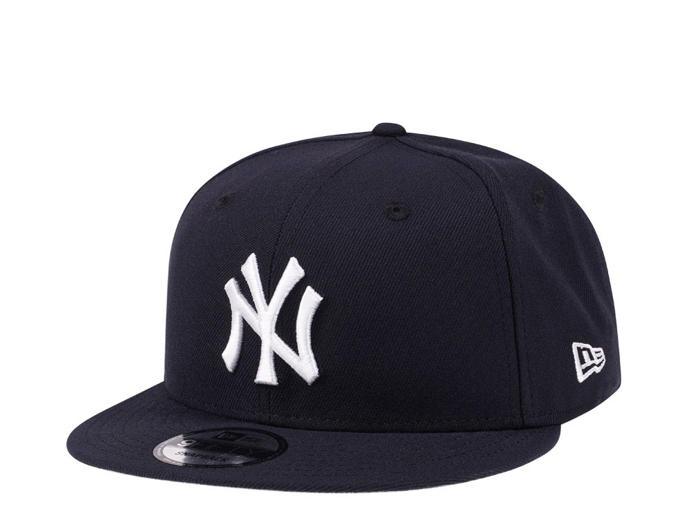 Mitchell & Ness MLB New York Yankees Polka Dot Pro Snapback Hat | Urban Outfitters Mitchell & Ness MLB New York Yankees Polka Dot Pro Snapback Hat | Urban Outfitters