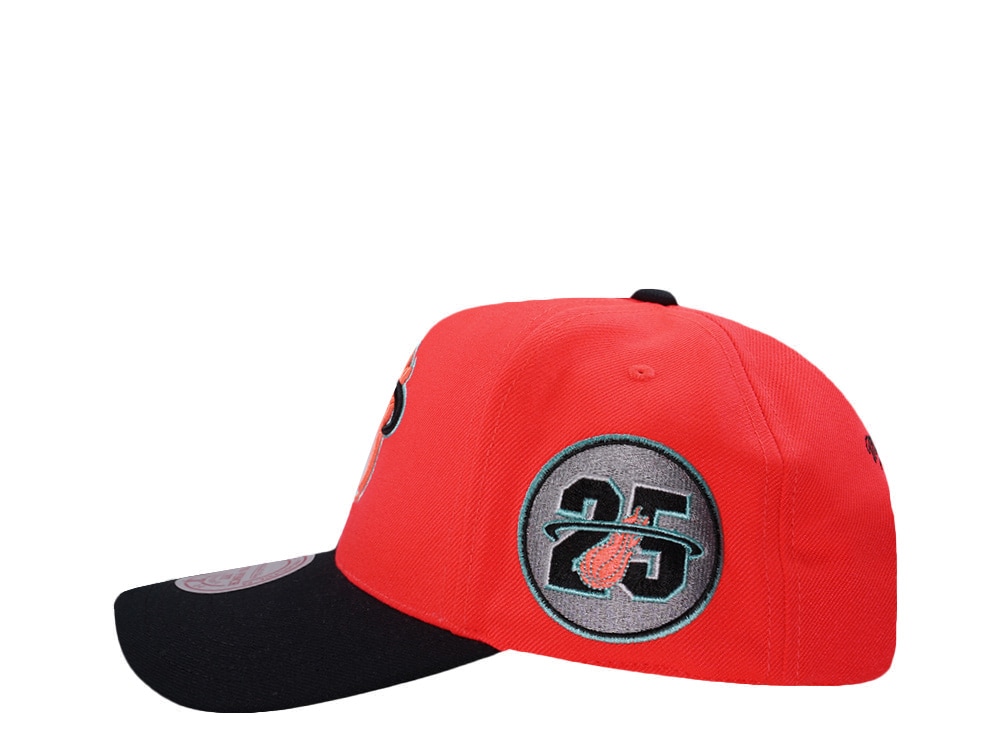 Mitchell & Ness Miami Heat NBA In The City Neon Orange Edition Pro Pinch Fit Snapback Cap