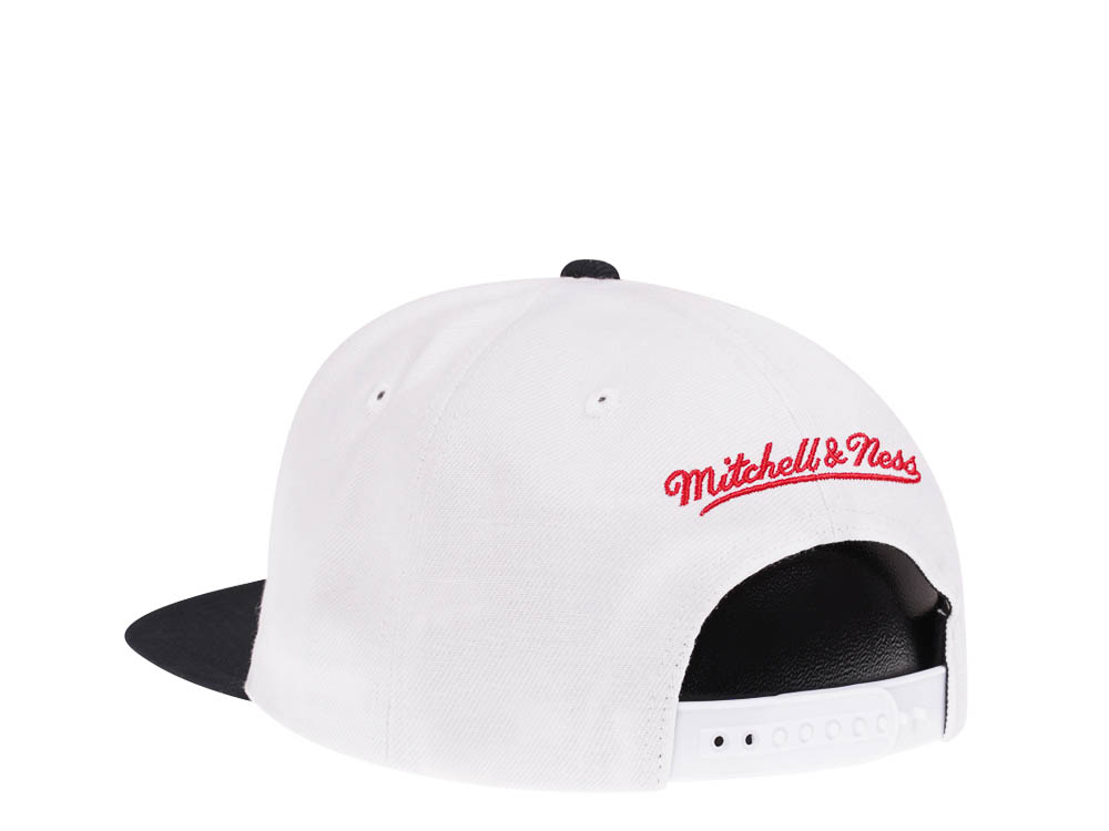 Mitchell & Ness Chicago Bulls Back to 93 White Snapback Cap