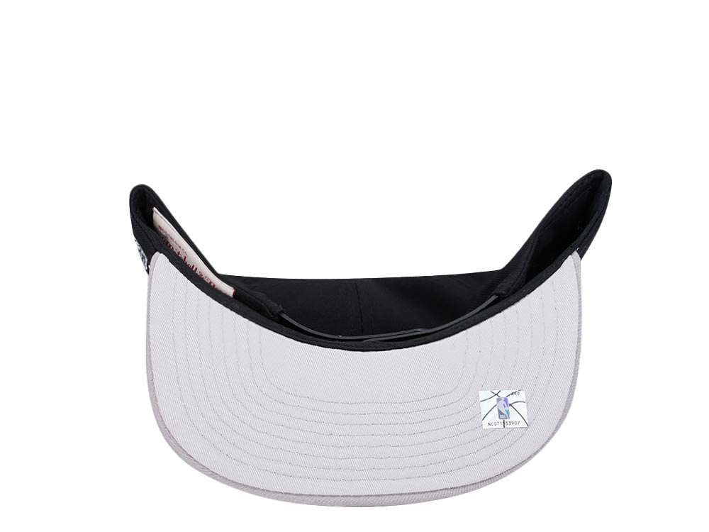Mitchell & Ness San Antonio Spurs Logo Blur Hardwood Classic Snapback Cap