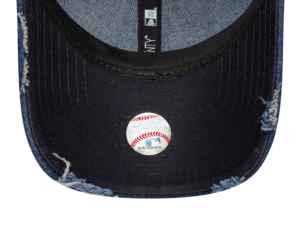 New Era New York Yankees Denim Distress Navy 9Twenty Strapback Cap