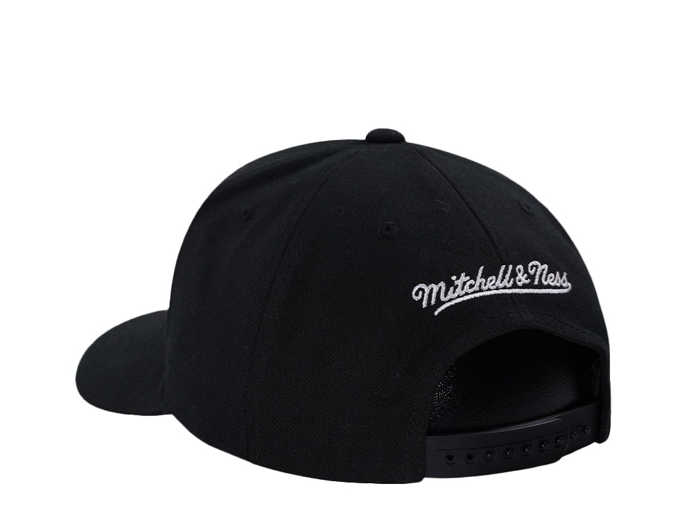 Mitchell & Ness Phoenix Suns Hardwood Classic Pro Crown Fit Black Snapback Cap