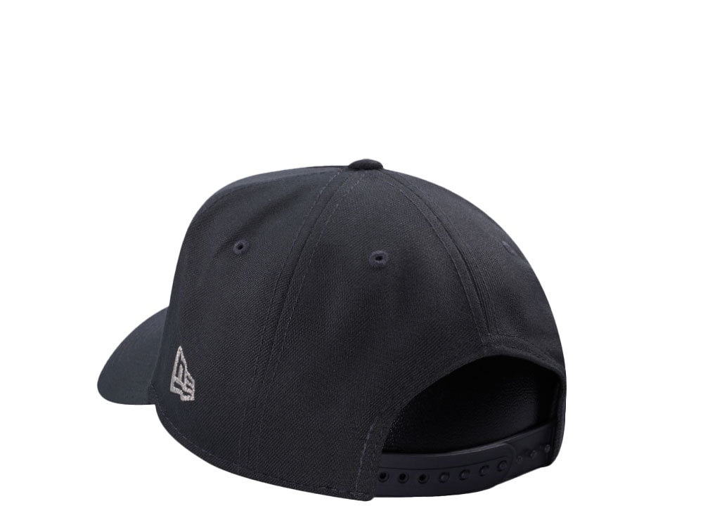 New Era New York Yankees World Series 1996 Dark Graphite Rose Edition 9Forty A Frame Snapback Cap