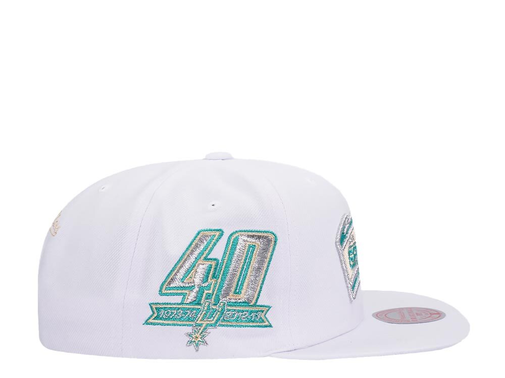 Mitchell & Ness San Antonio Spurs 40th Anniversary Winter White Hardwood Classic Snapback Cap