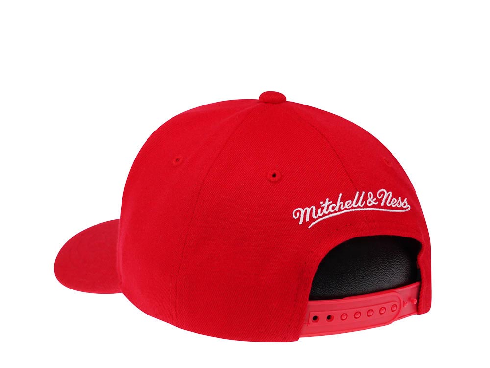 Mitchell & Ness Atlanta Hawks Team Ground Red Line Solid Flex Snapback Cap