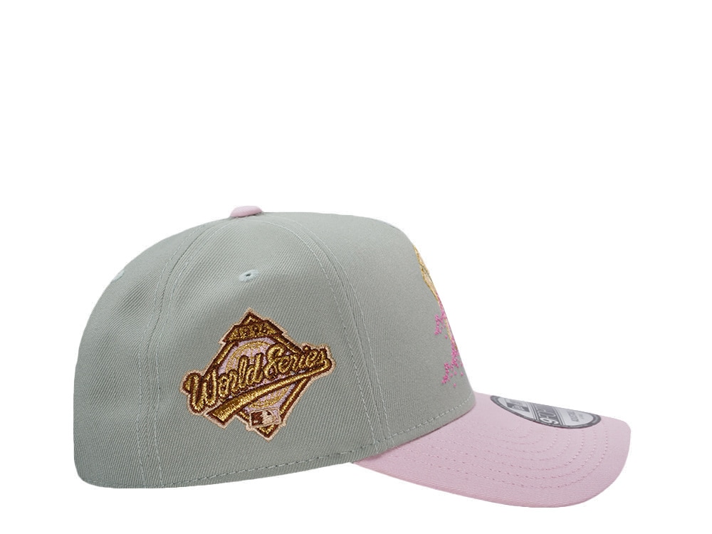 New Era New York Yankees World Series 1996 Evergreen Two Tone Edition 9Forty A Frame Snapback Cap