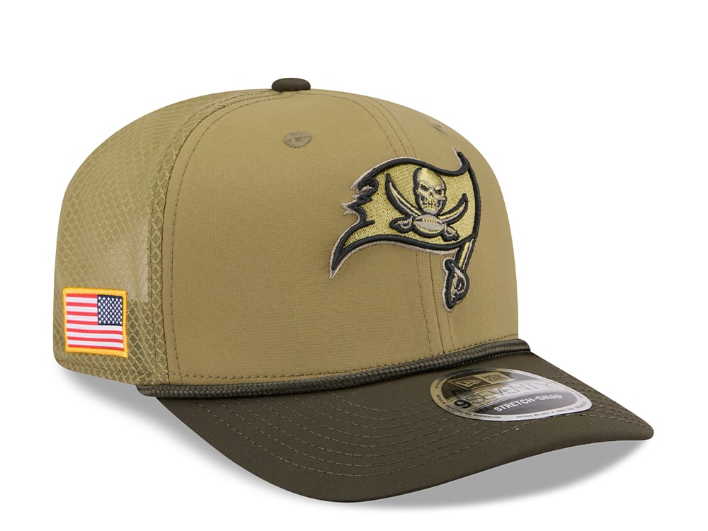 New Era Tampa Bay Buccaneers Salute To Service 2025 9Seventy Snapback Cap