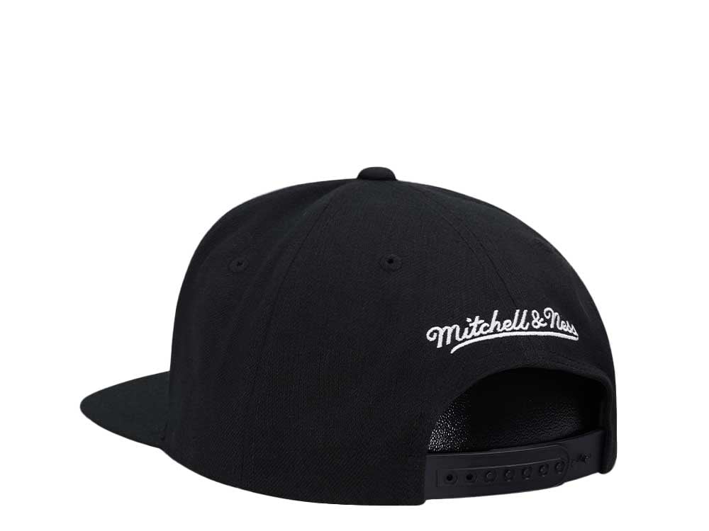 Mitchell & Ness Boston Celtics The Finals 2008 Neon Tropical Black Snapback Cap
