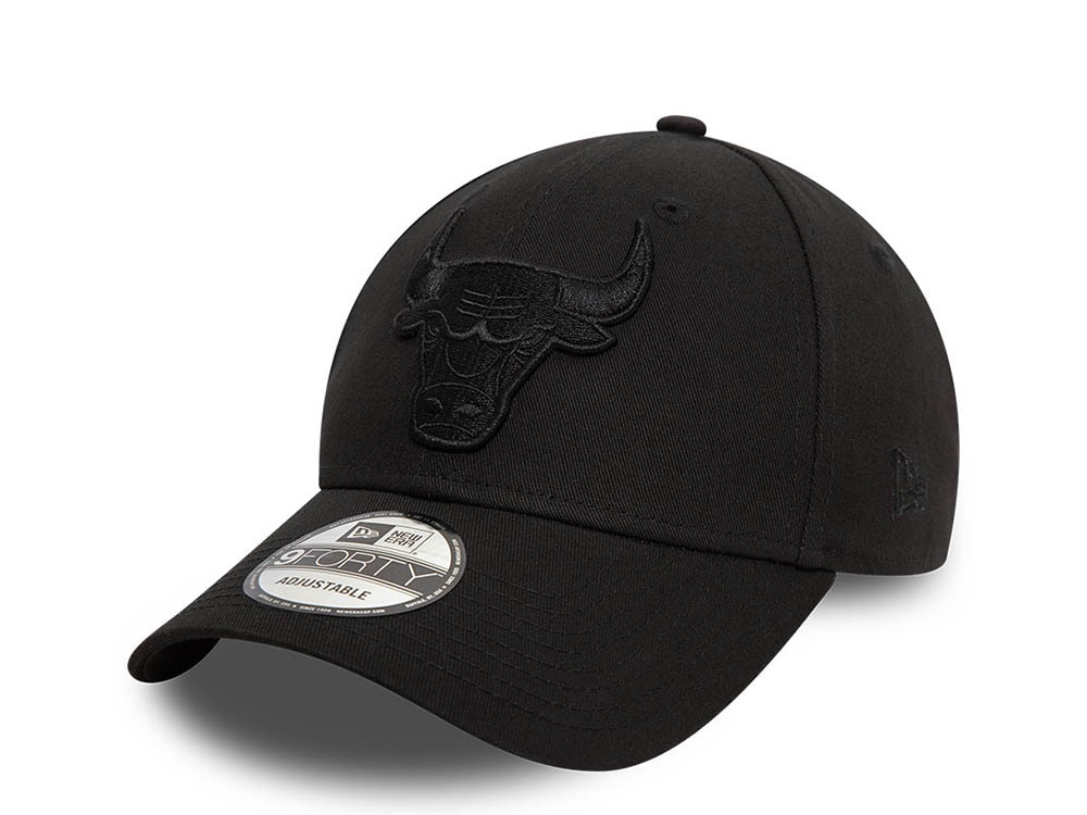 New Era Chicago Bulls NBA Essential Black 9Forty Strapback Cap