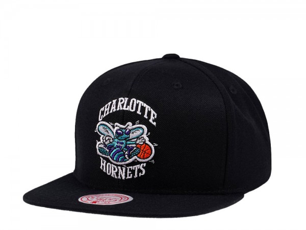 Mitchell & Ness Charlotte Hornets Wool Solid Snapback Cap