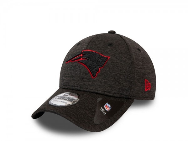 New Era New England Patriots Shadow Tech Outline Stretch Fit 39Thirty Cap