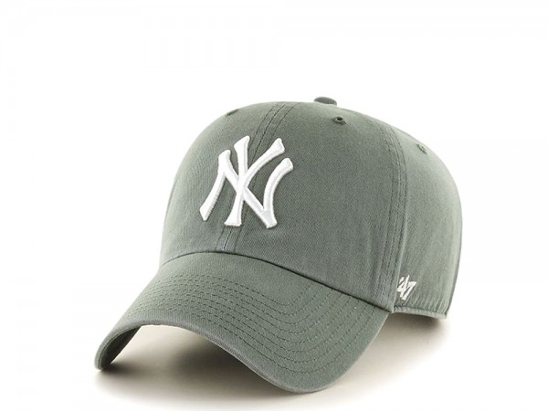 47Brand New York Yankees Clean Up Olive Strapback Cap